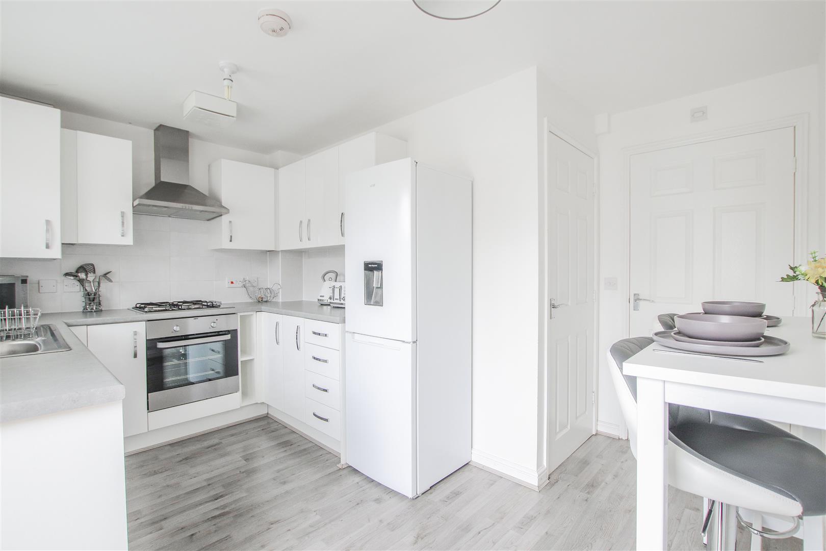 2 Bed Semi-detached House For Sale - Main Image